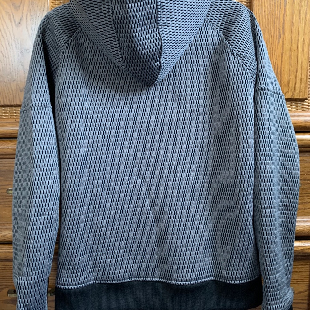 Adidas jacket - Picture 5 of 8